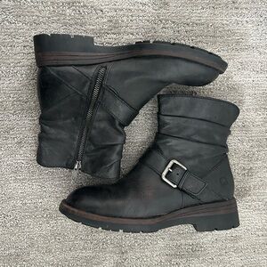 Sz7 Born Black Leather Ankle Boots